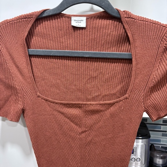 NWT Abercrombie & Fitch short sleeve portrait neck bodysuit - Picture 2 of 6